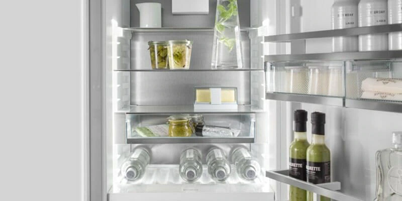 Liebherr SBSbs 8673 refrigerator with recessed LED lighting