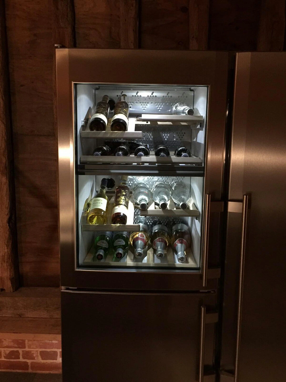 Tủ Lạnh Liebherr SBSES 7165 chức năng SuperFrost cho phép bạn đông lạnh thực phẩm nhanh chóng
