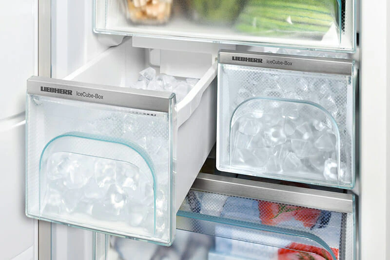 Ice making system – IceMaker with fixed water connection on Liebherr SBSes 8486 refrigerator